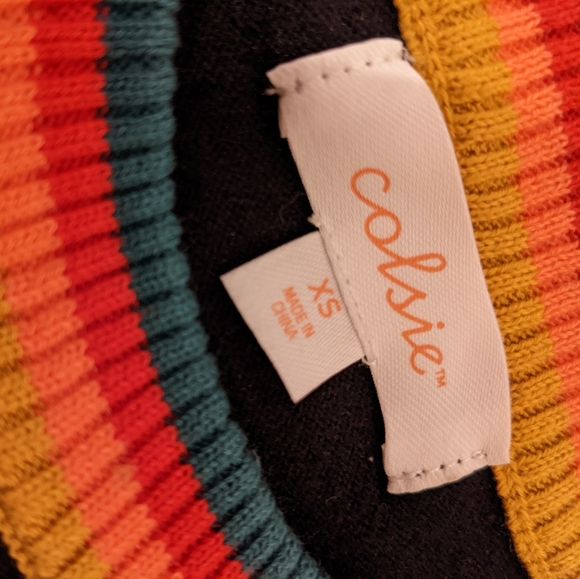 Colsie Target Brand Rainbow 🌈 Crew Neck Cropped Black Sweater Size XS - Picture 3 of 7
